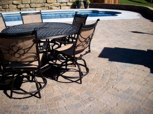 Outdoor living dining area design near topeka manhattan ks