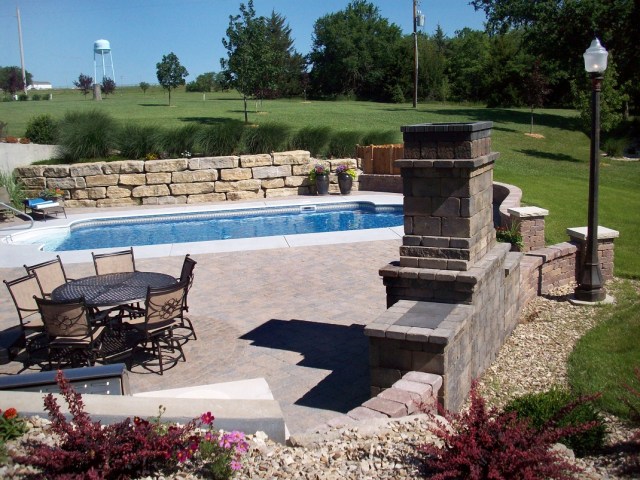 outdoor living in kansas